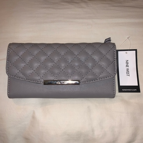 Nine West Trifold Long Wallet NWT - Picture 2 of 7